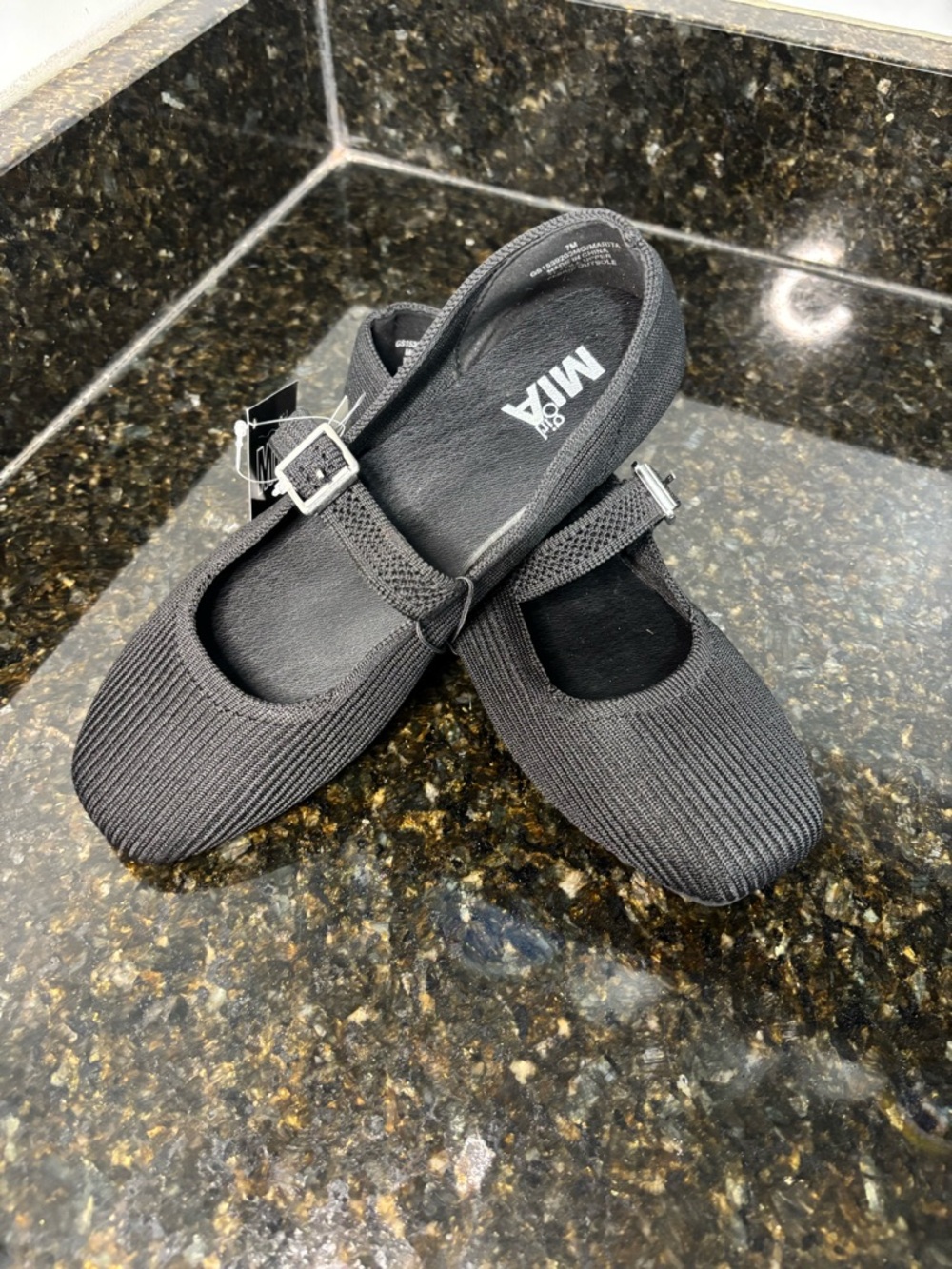 MIA NWT Women’s Black Ribbed Mary Jane Flats with Buckle Strap